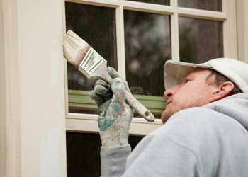 The Benefits of Hiring Professional Exterior Painters